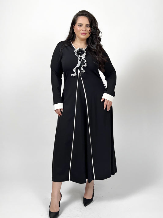 The Ribbon Noir Dress