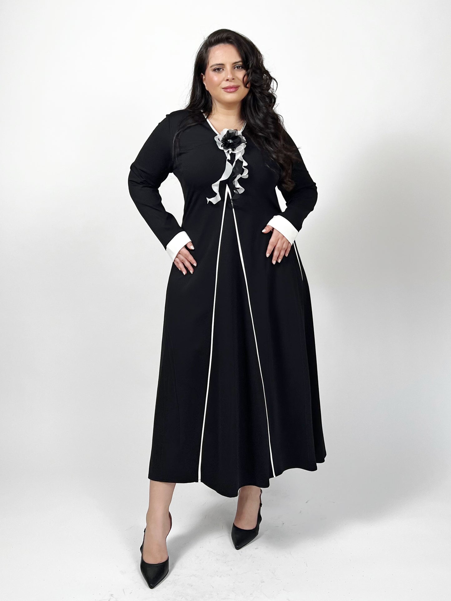 The Ribbon Noir Dress